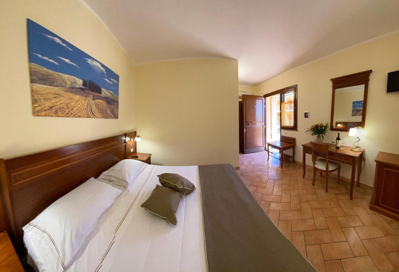 Hotel Ristorante Le Querciolaie Dei Ricci 3*