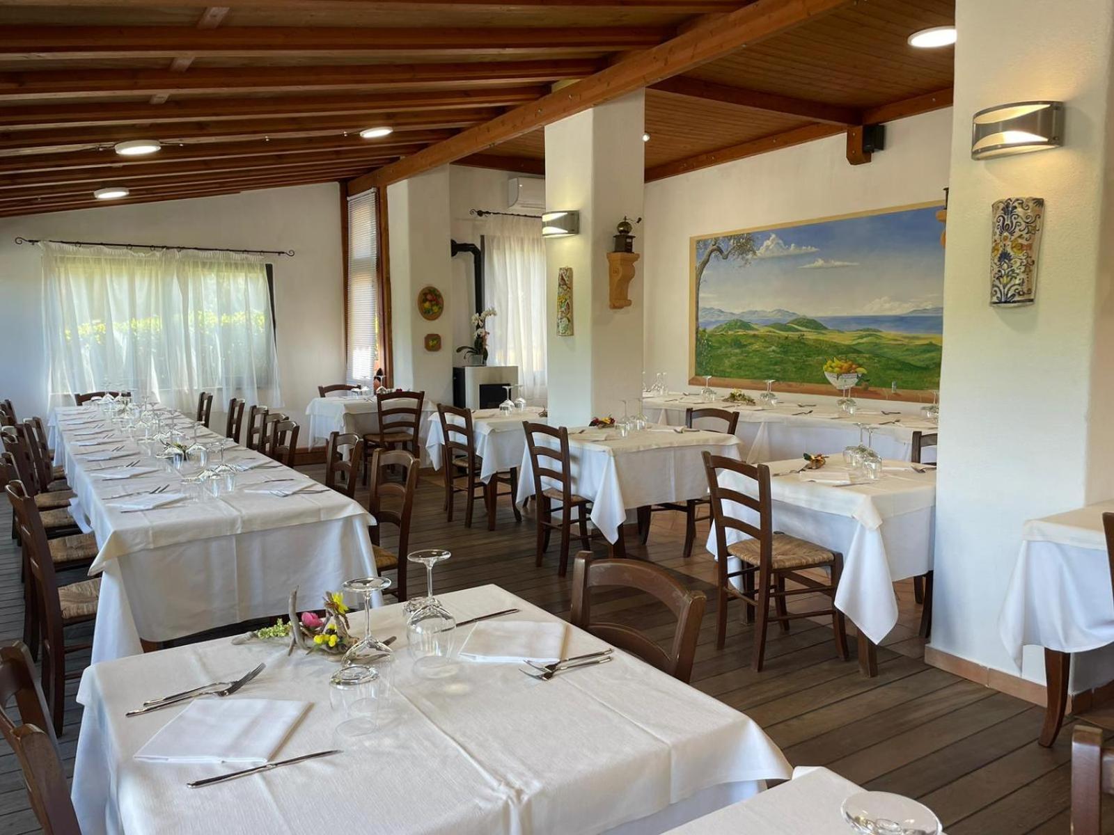 Ristorante Le Querciolaie Dei Ricci Hotel 3*