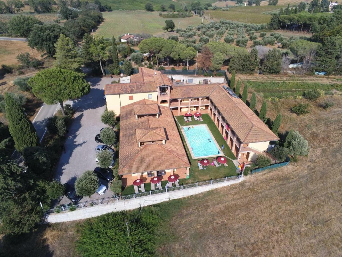 Hotel Ristorante Le Querciolaie Dei Ricci 3*
